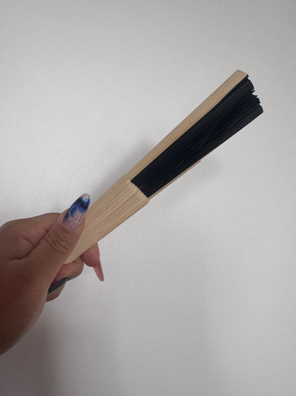 Éventail Girls in France